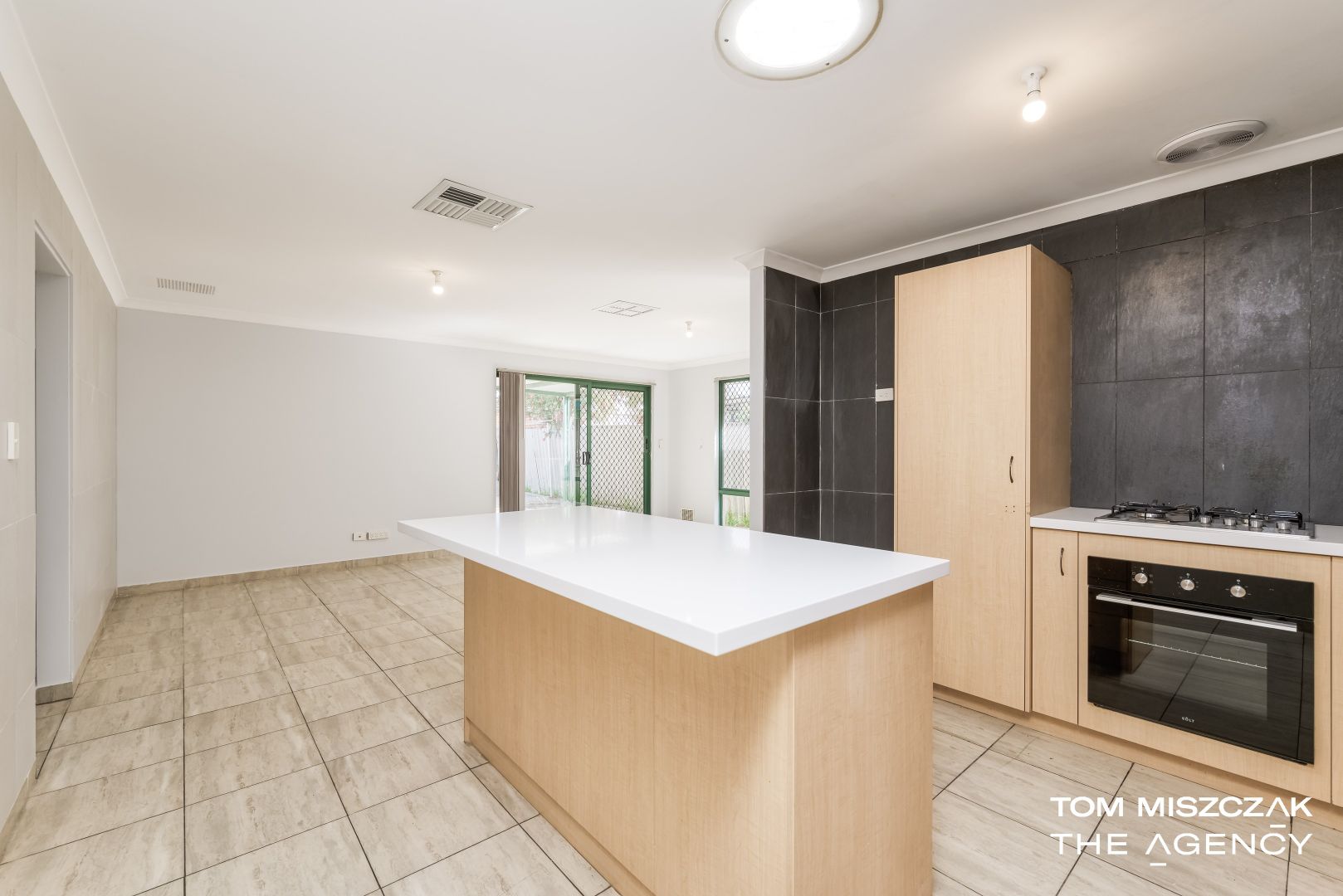 318a Wharf Street, Queens Park WA 6107, Image 2