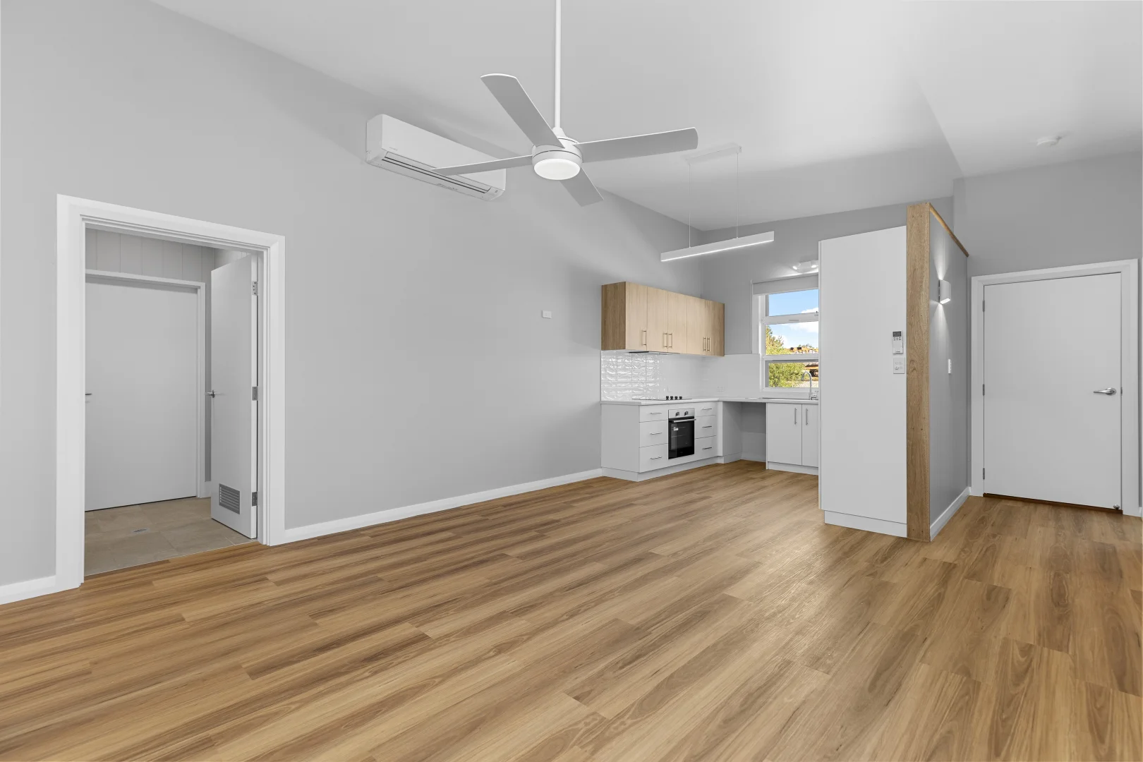 Additional image 3 of 2/52 Main Street, Junee NSW 2663