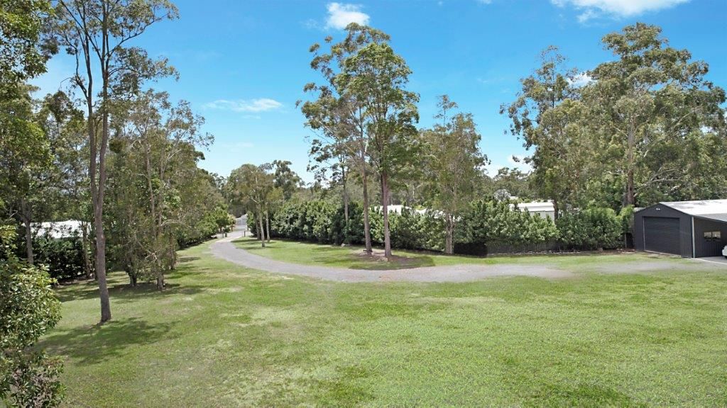 18 Adensfield Ct, Cooroibah QLD 4565, Image 2