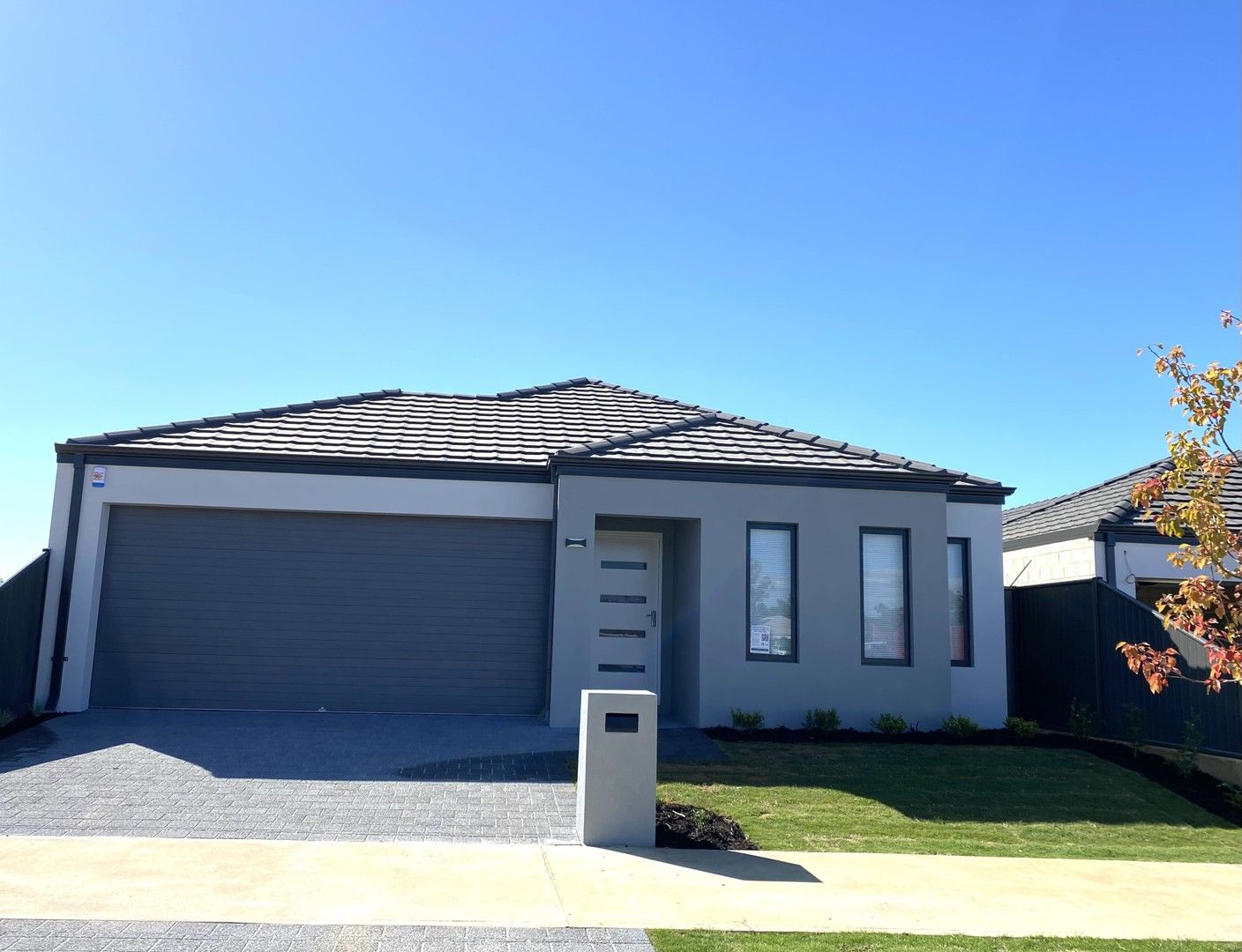 4 bedrooms House in 8 Moraine Street BALDIVIS WA, 6171