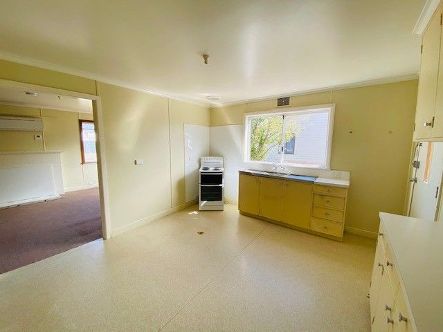 5 Sturt Crescent, Mayfield TAS 7248, Image 2