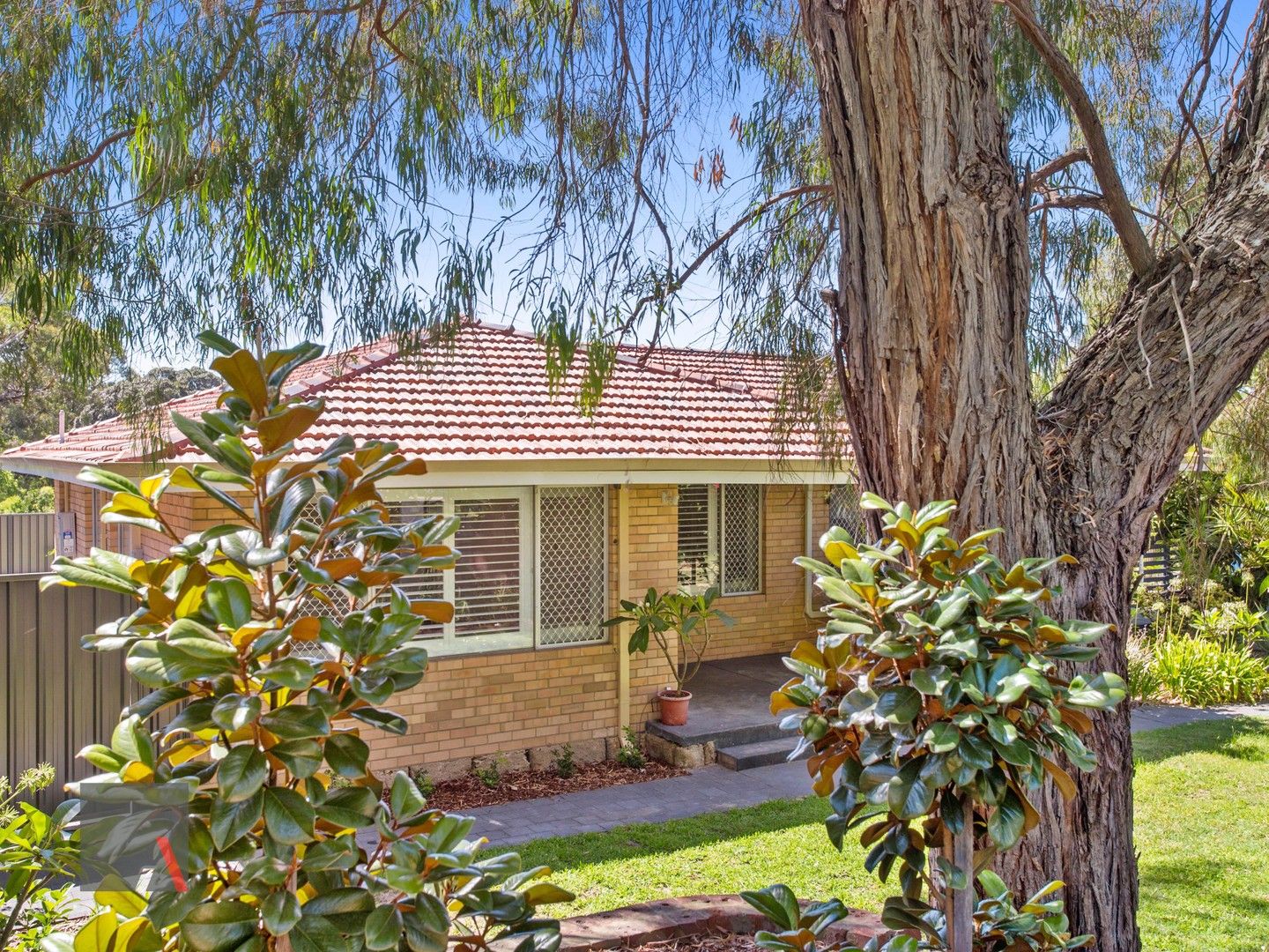 2 bedrooms Semi-Detached in 4 A Saladin Street SWANBOURNE WA, 6010