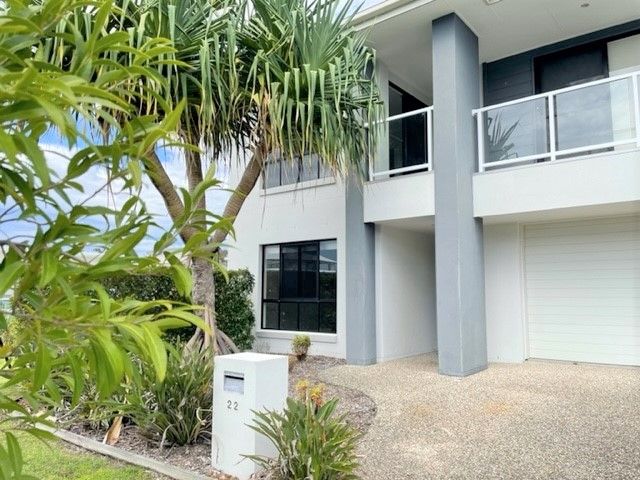 4 bedrooms House in 22 Waterway Dr BIRTINYA QLD, 4575