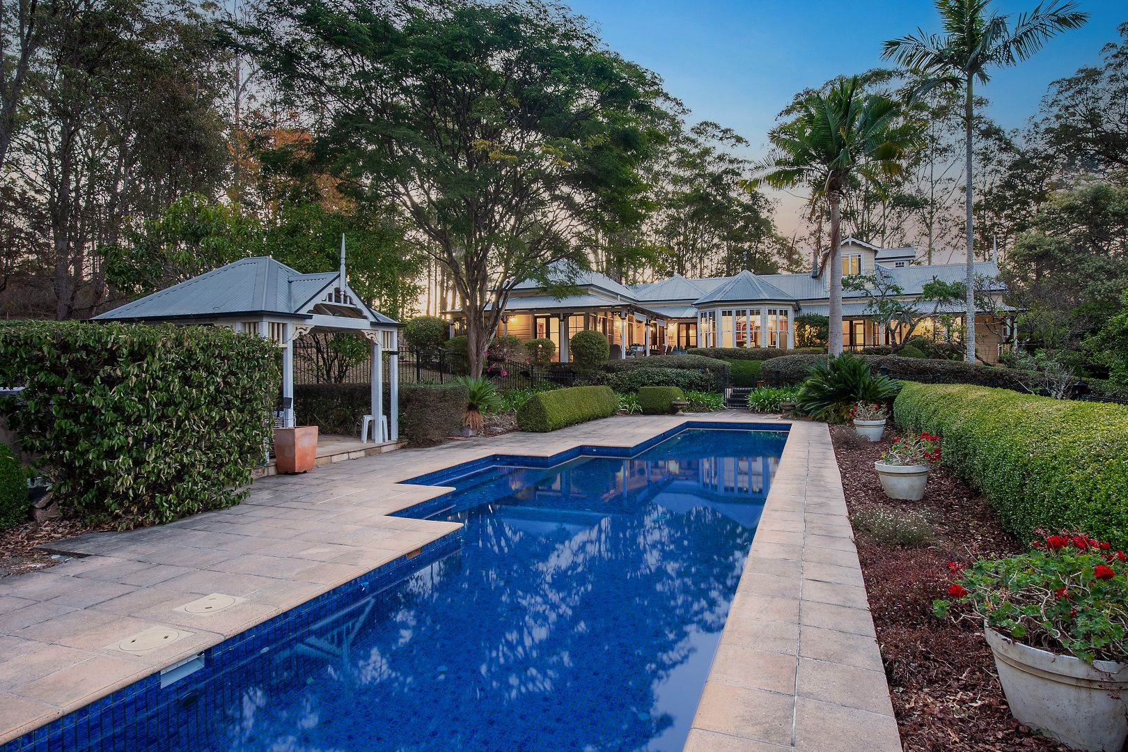 28 Allen Johnson Close, Sancrox Property History & Address Research