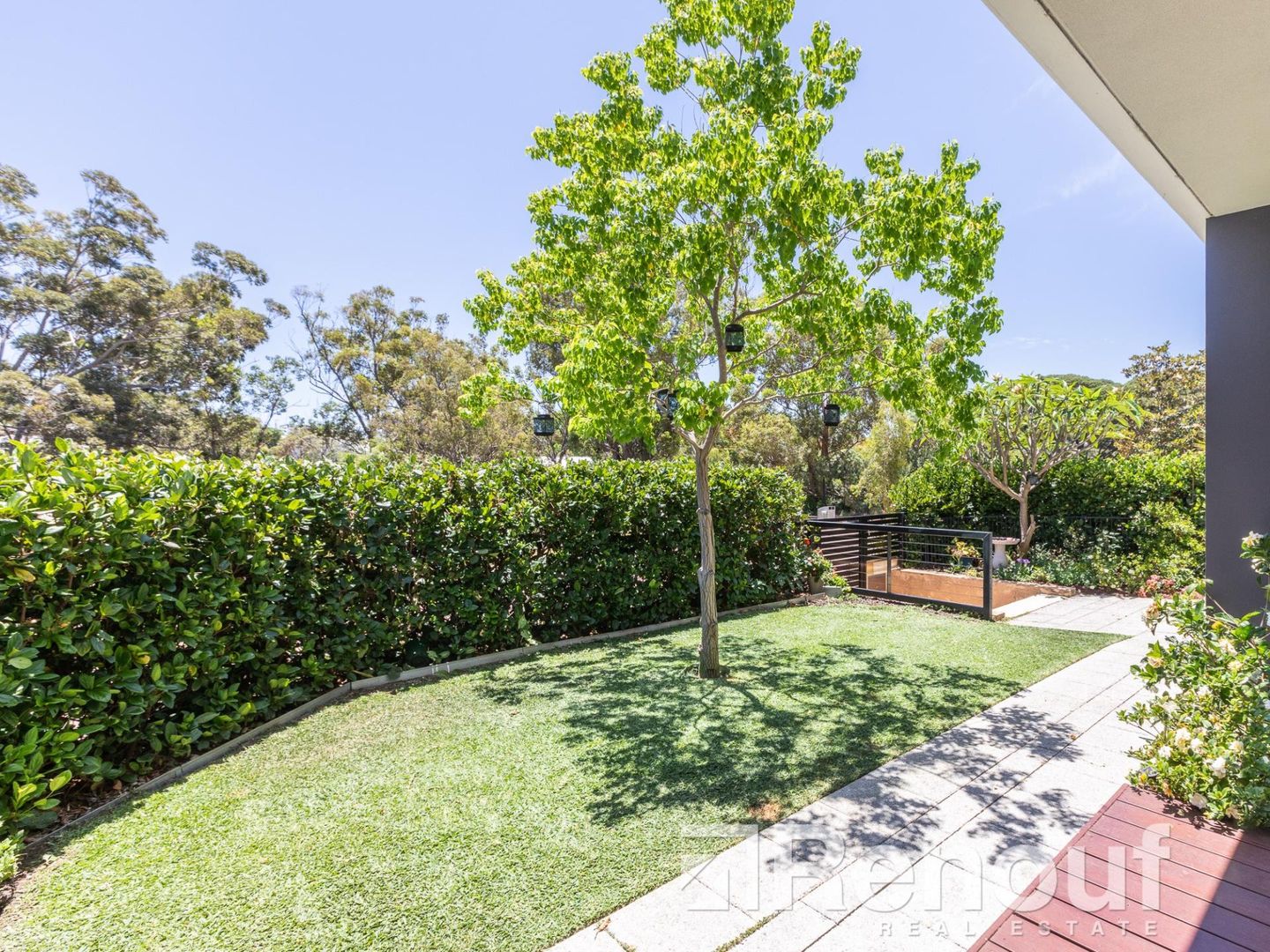 31 Swanway Crescent, Swanbourne WA 6010, Image 2