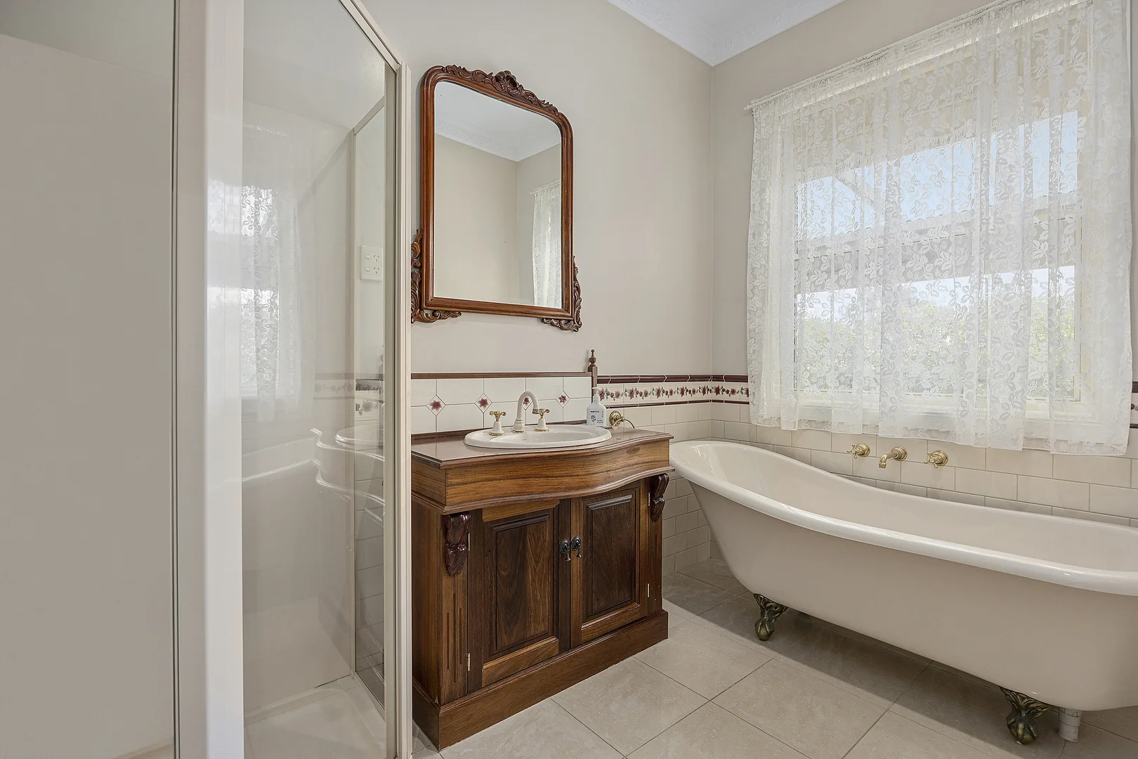 Additional image 12 of 15 Conboy Court, Ascot VIC 3551