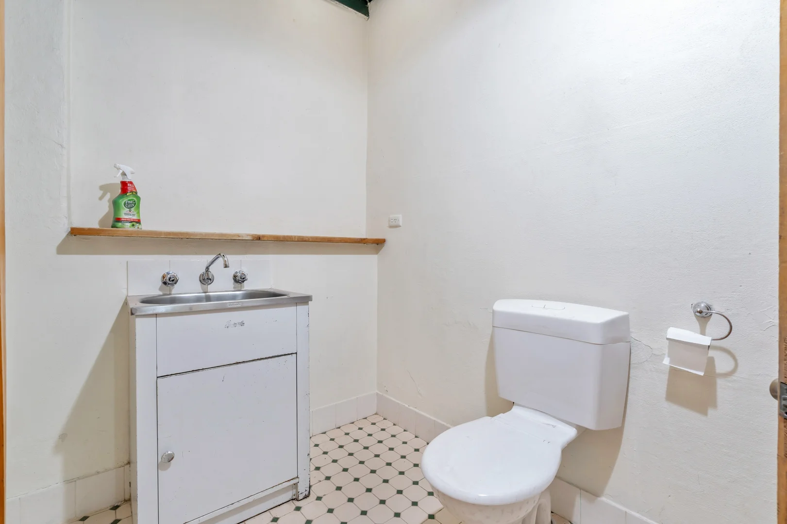 Additional image 16 of 27 South Street, South Fremantle WA 6162