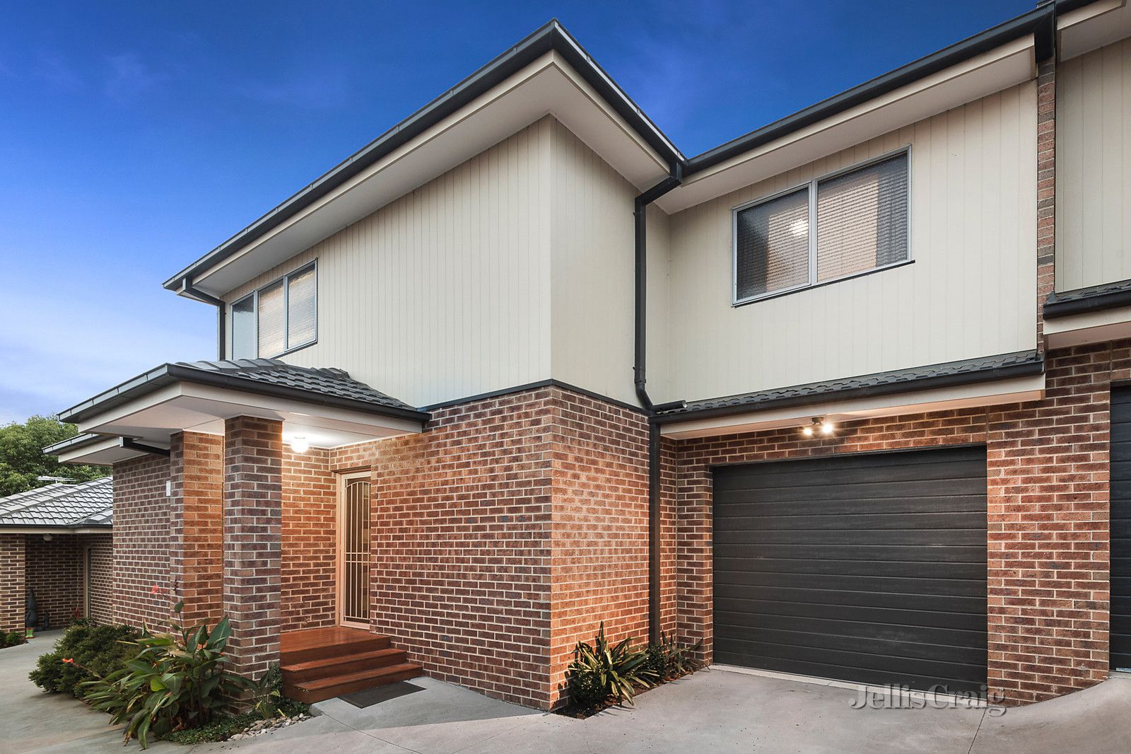 2/29 Munro Street, Macleod VIC 3085, Image 0