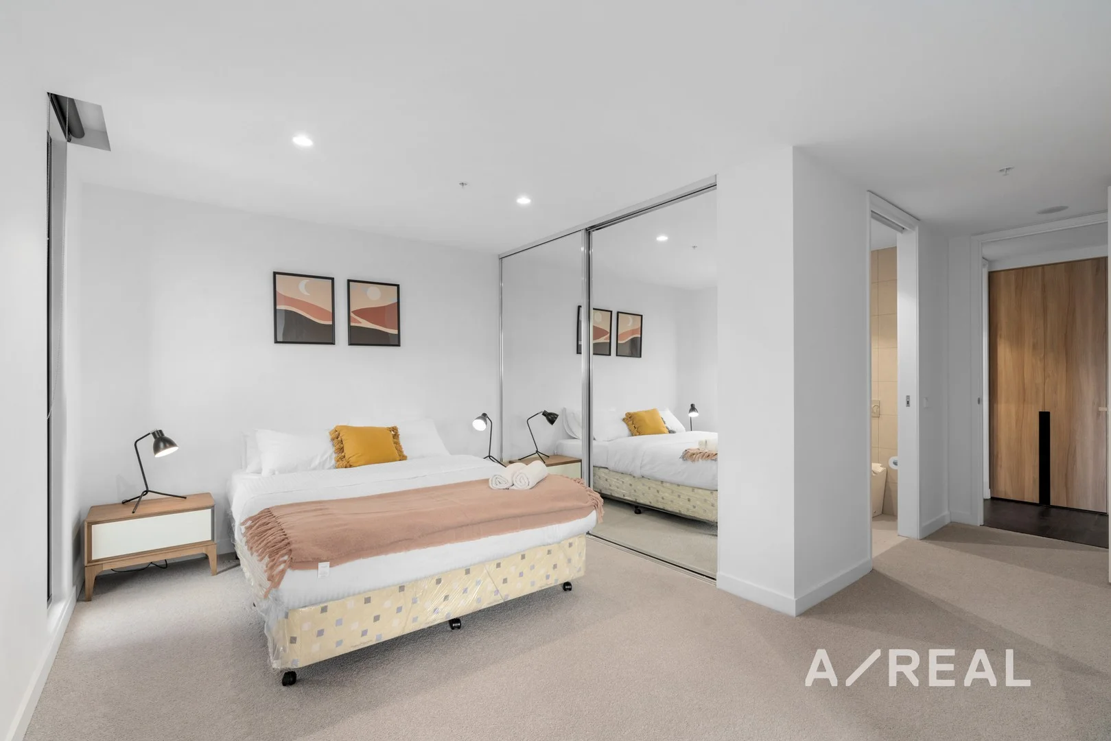 902/45 Dudley Street, West Melbourne VIC 3003