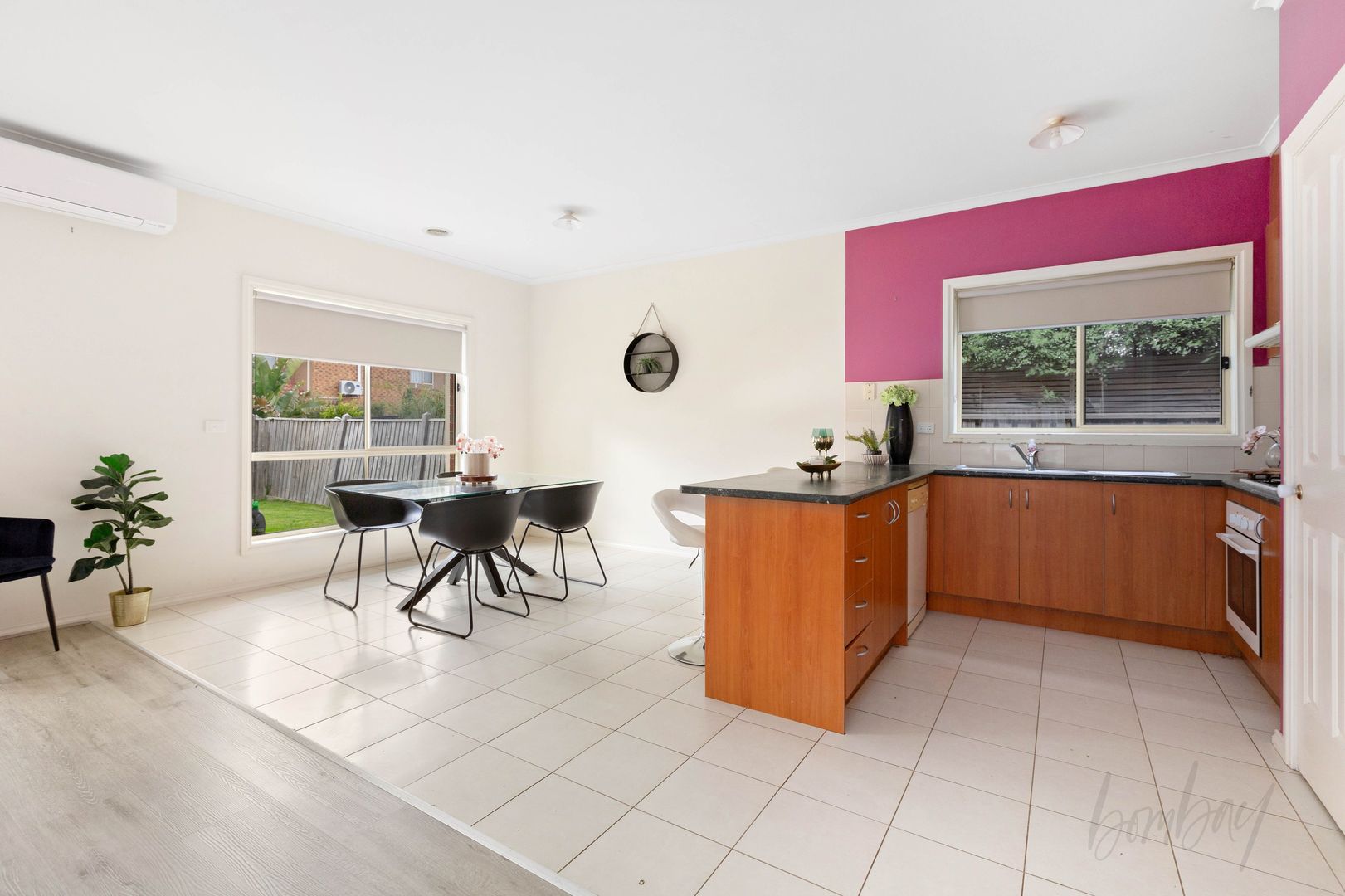 15 Garfield Way, Craigieburn VIC 3064, Image 2