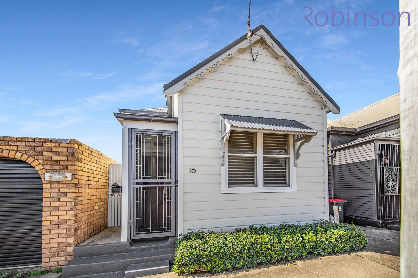16 Young Street, Cooks Hill NSW 2300, Image 1