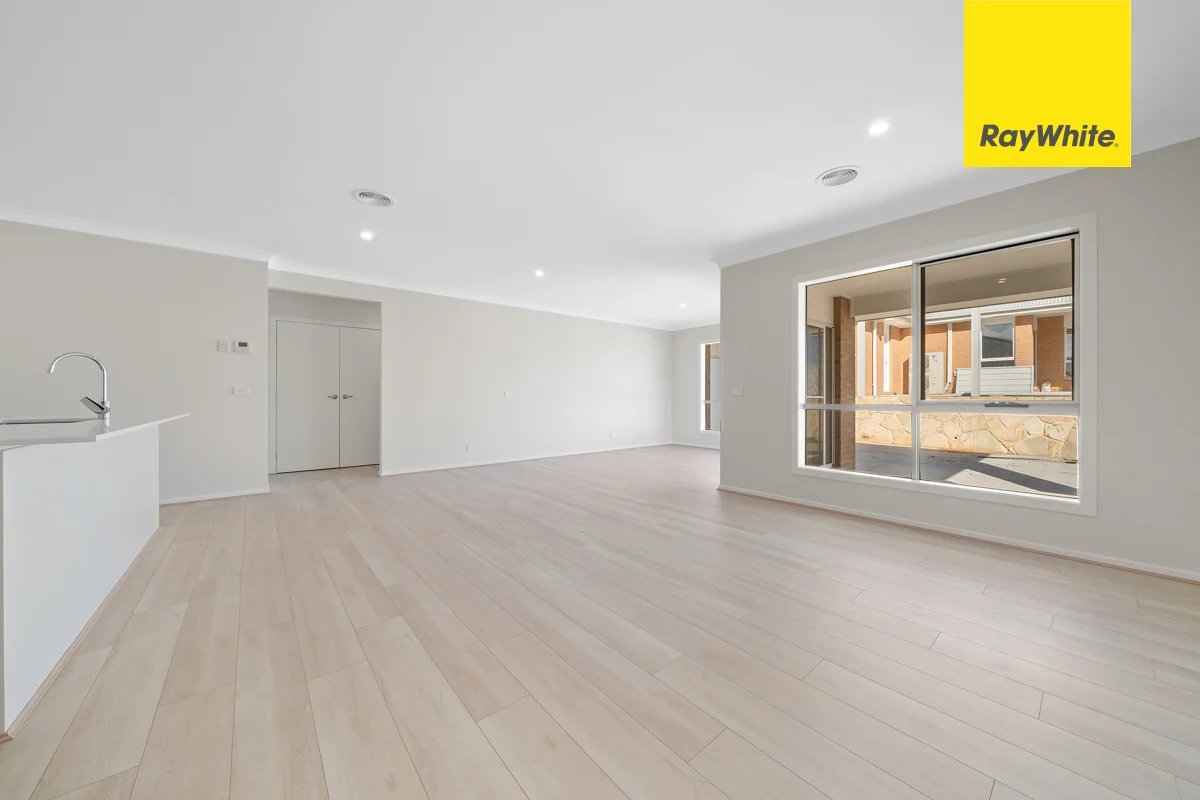 Primary image of 9 Ellen Drive, Bungendore NSW 2621