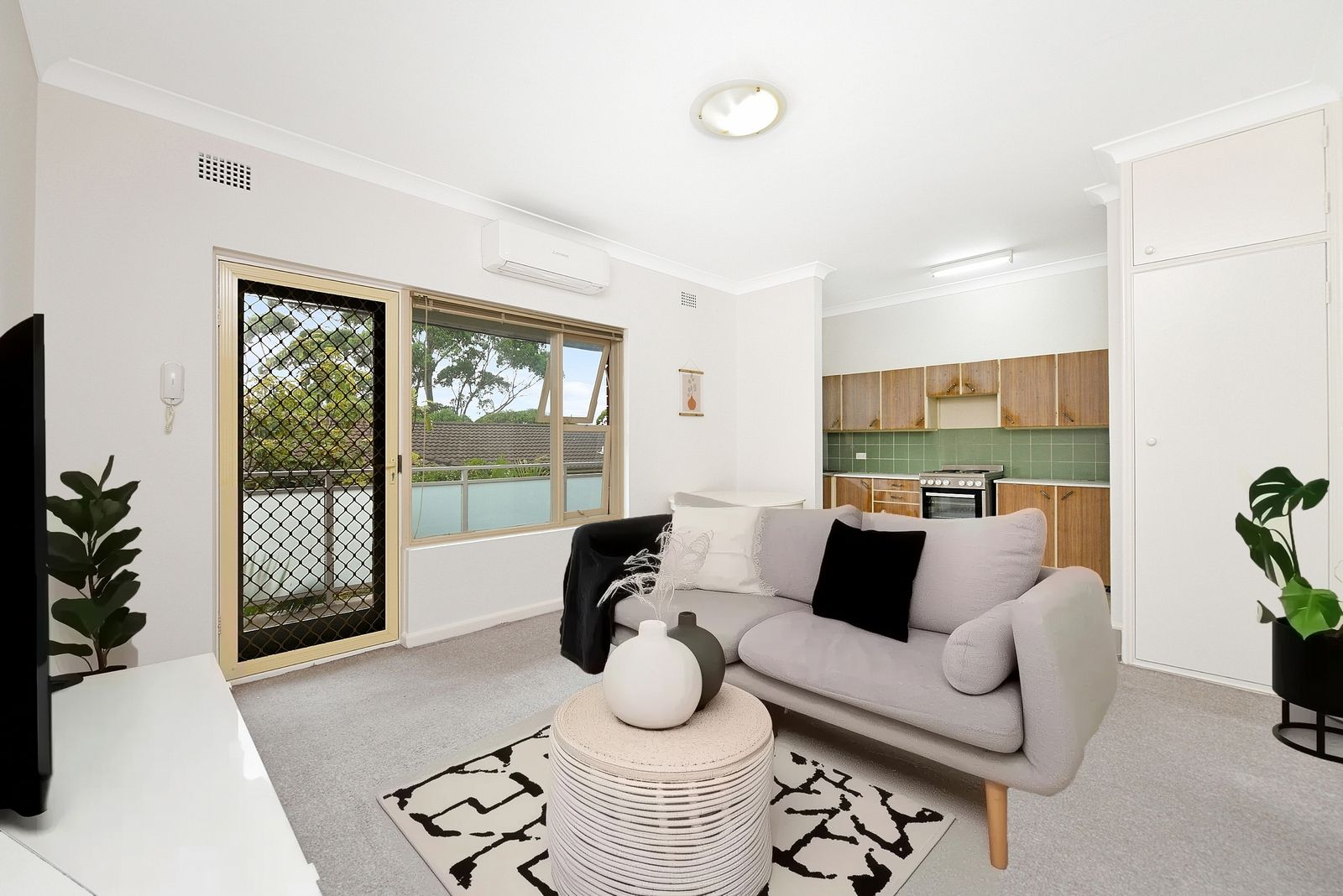 2 bedrooms Apartment / Unit / Flat in 13/7 Baxter Avenue KOGARAH NSW, 2217