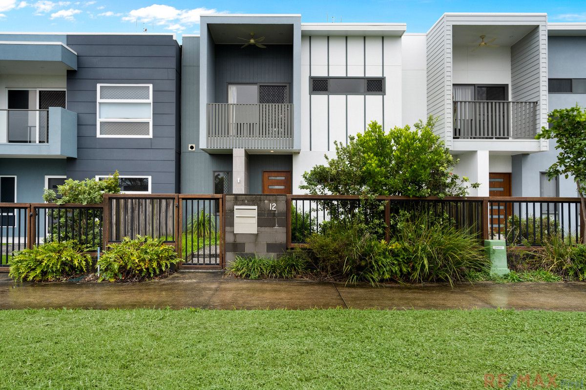 4 bedrooms House in 12 Affinity Place BIRTINYA QLD, 4575