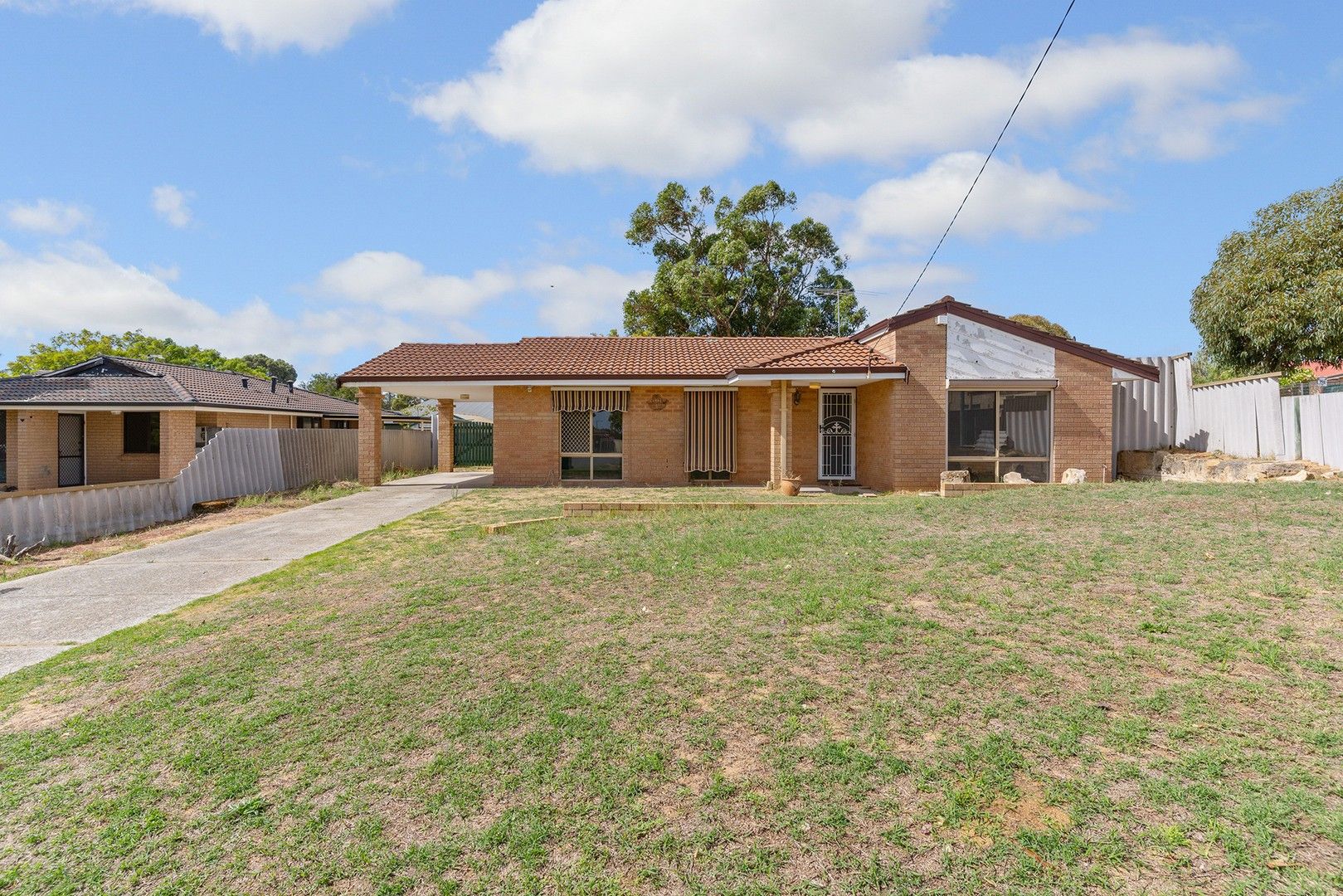 3 bedrooms House in 15 Eliza Court HAMILTON HILL WA, 6163