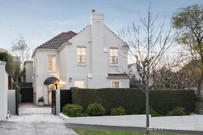 Picture of 1 Kyeamba Grove, TOORAK VIC 3142