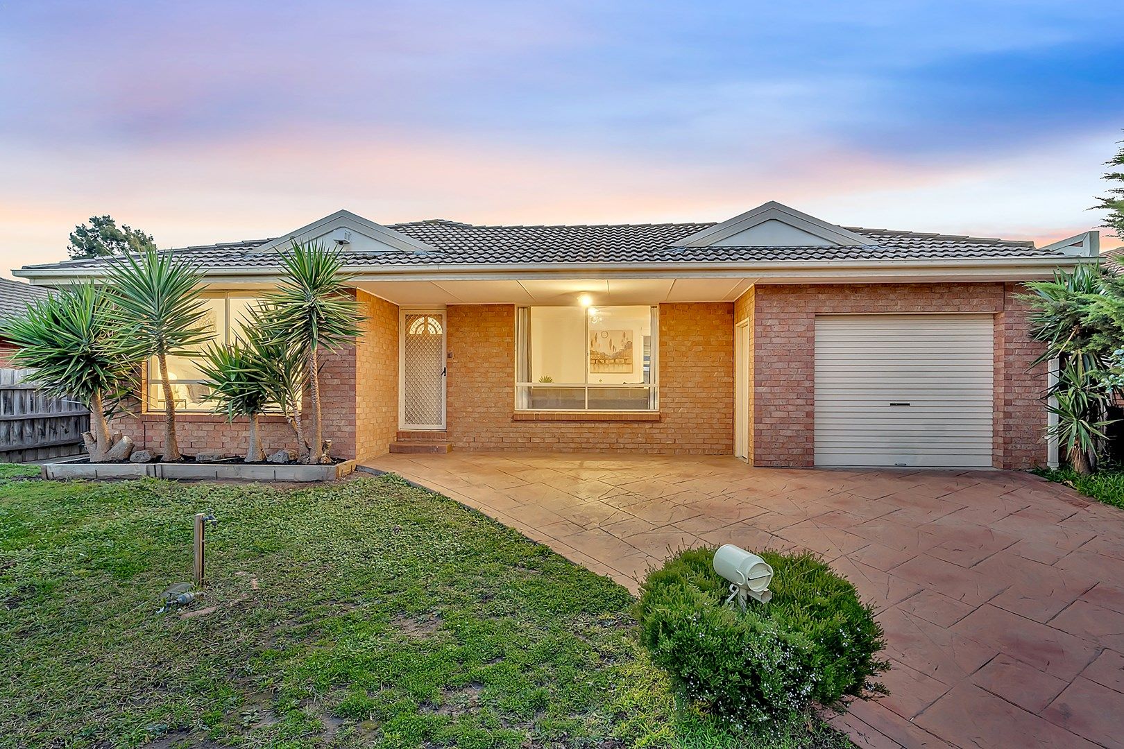 27 Exmouth Road, Craigieburn VIC 3064, Image 0