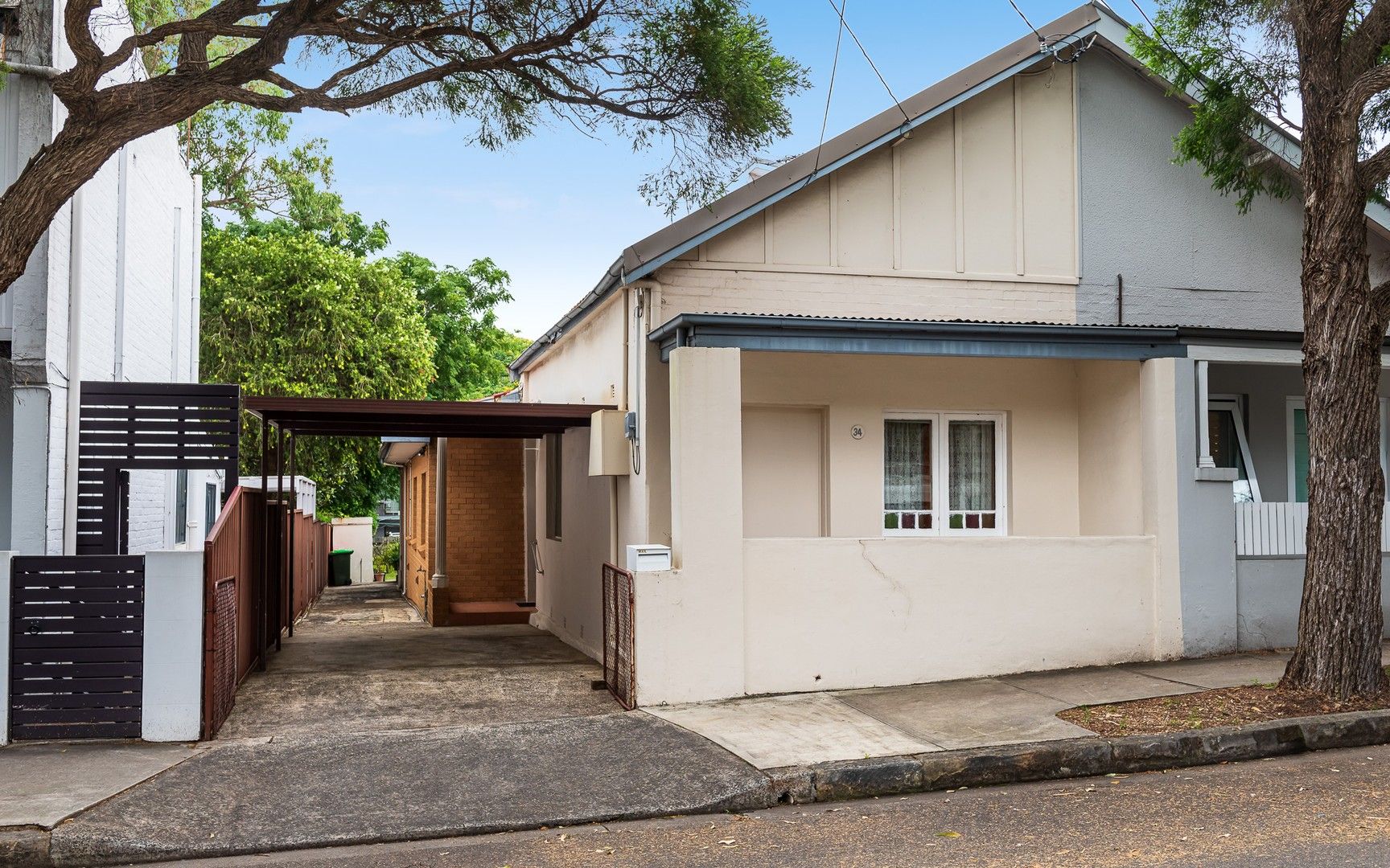 3 bedrooms House in 34 Newington Road MARRICKVILLE NSW, 2204