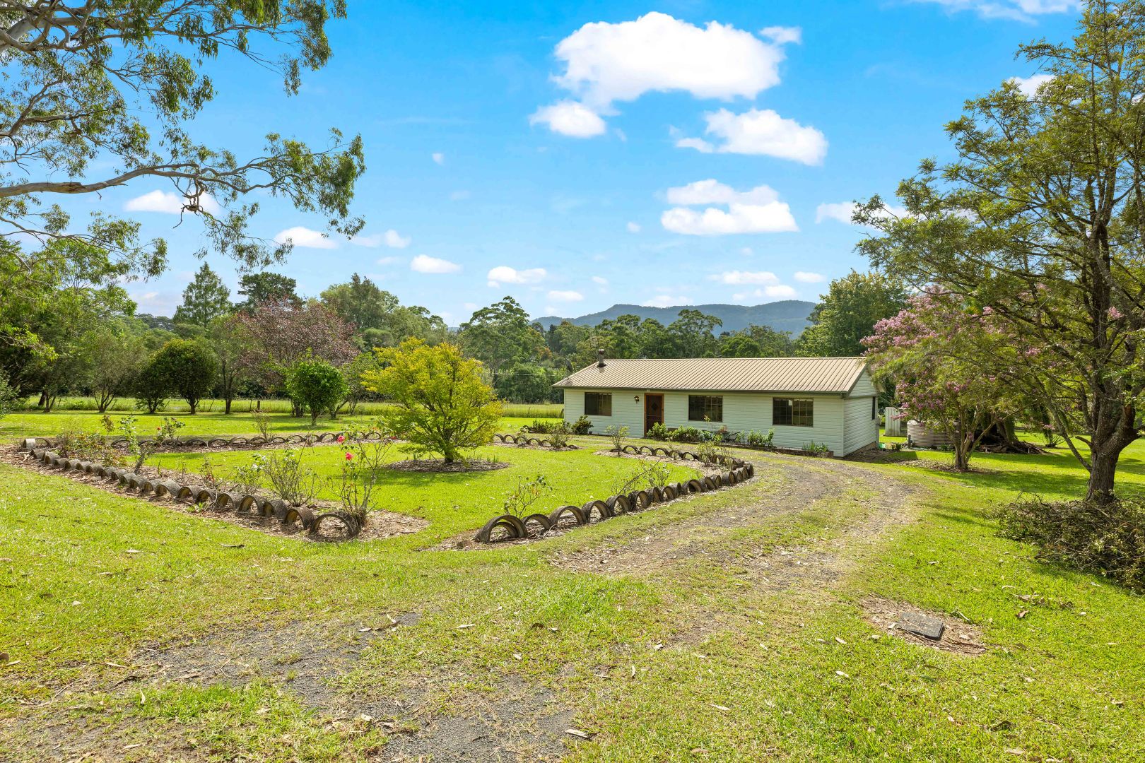 24 Mount Scanzi Road, Kangaroo Valley NSW 2577, Image 1