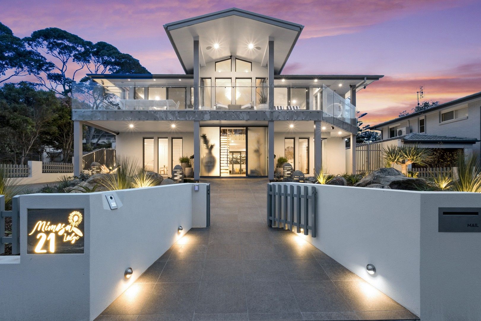 5 bedrooms House in 21 Cyrus Street HYAMS BEACH NSW, 2540
