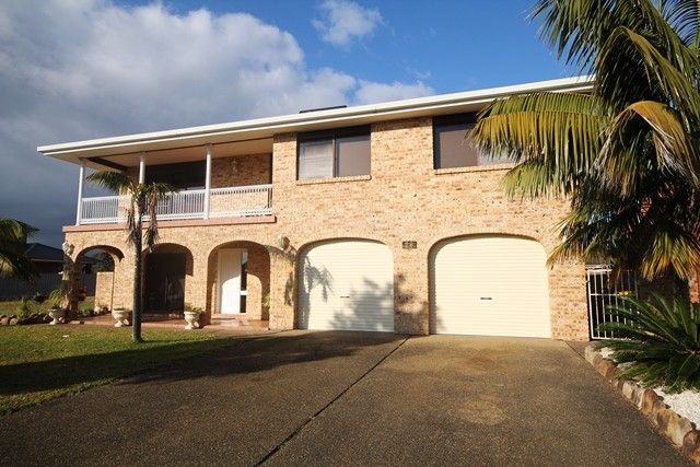 26 Whimbrel Drive, Sussex Inlet NSW 2540