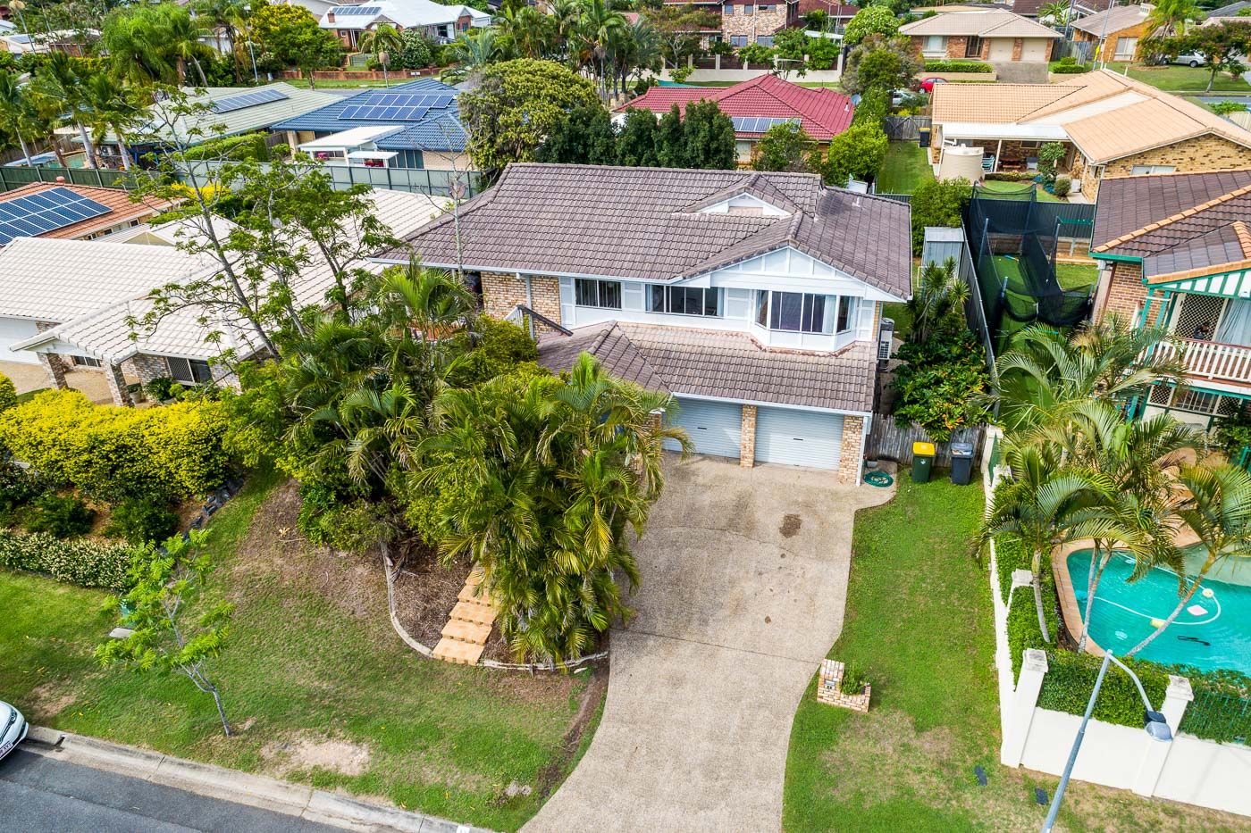 33 Apanie Street, Middle Park Property History & Address Research