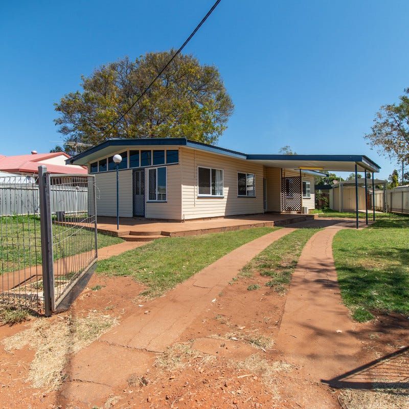 35 Carbine Avenue, Winston QLD 4825