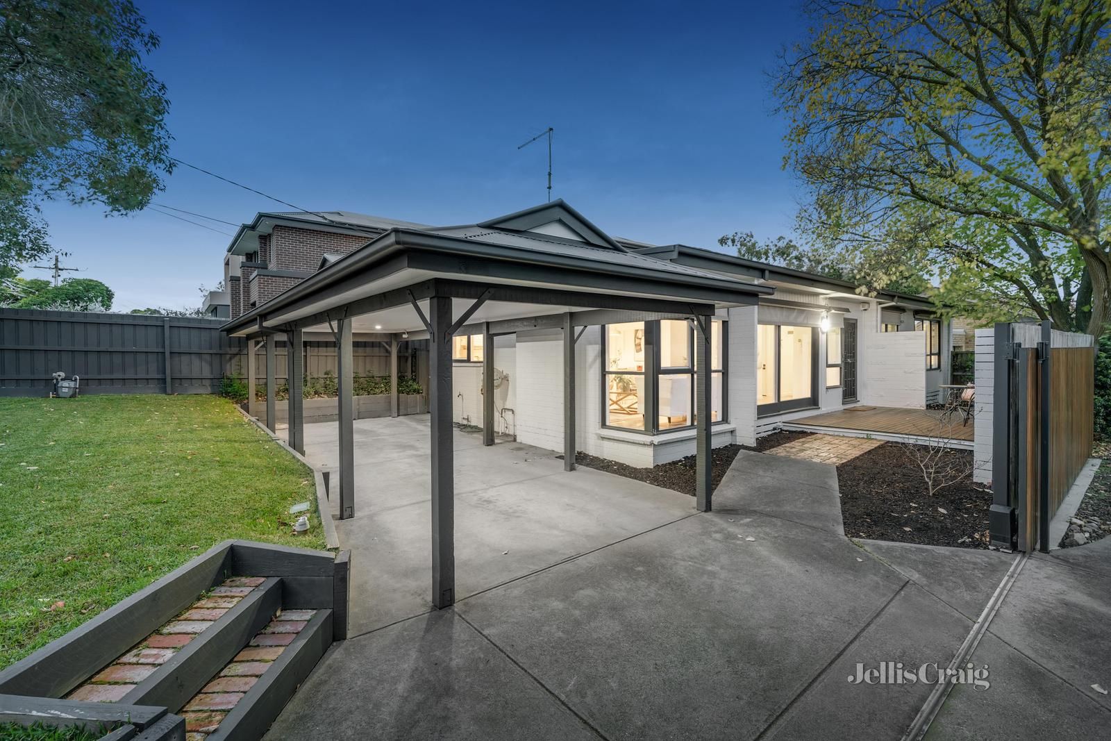 1/24 Westwood Drive, Bulleen VIC 3105, Image 1