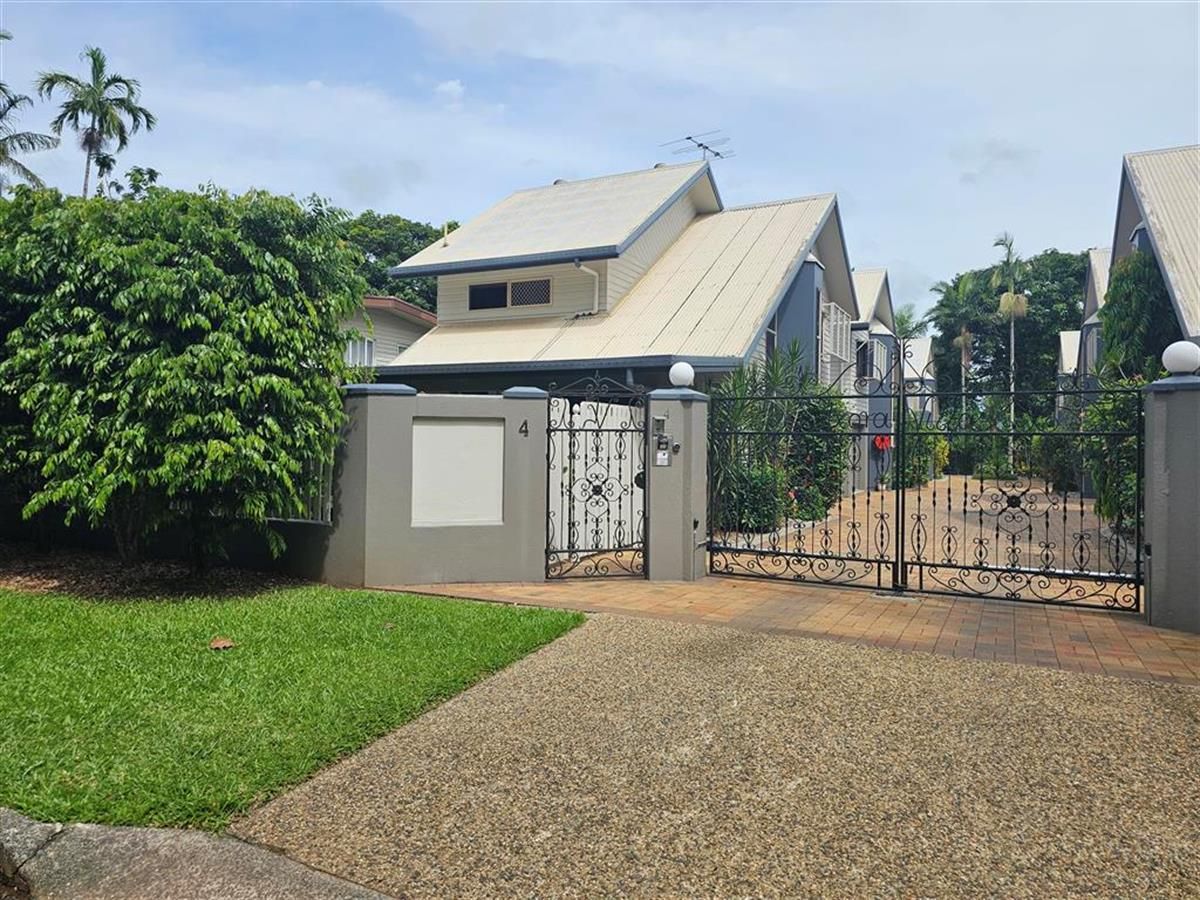 2 bedrooms Townhouse in 1/4 Vallely Street FRESHWATER QLD, 4870
