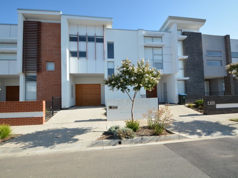 3 bedrooms House in 12 Elliot Drive LIGHTSVIEW SA, 5085