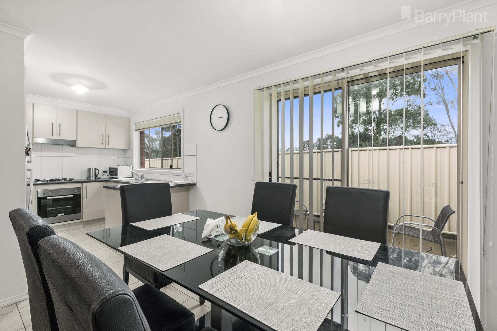 2/57 Weeroona Avenue, White Hills VIC 3550, Image 2