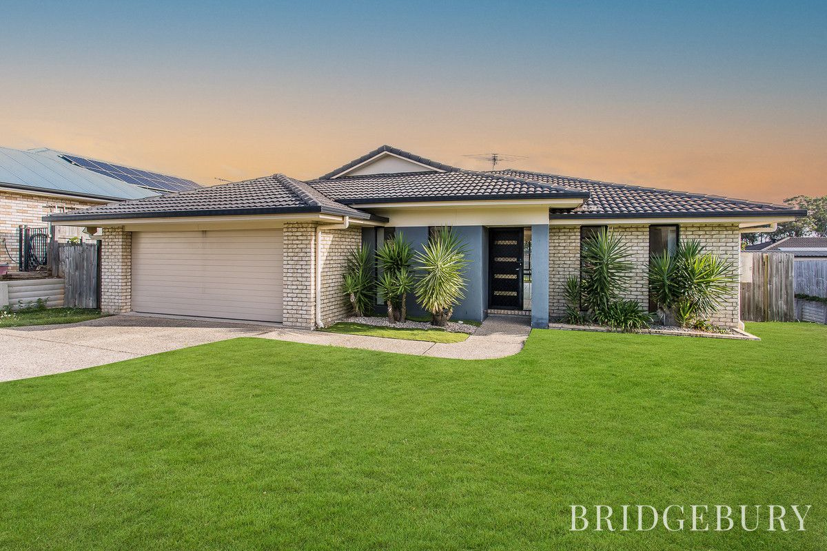 4 bedrooms House in 42 Rainbird Circuit KALLANGUR QLD, 4503