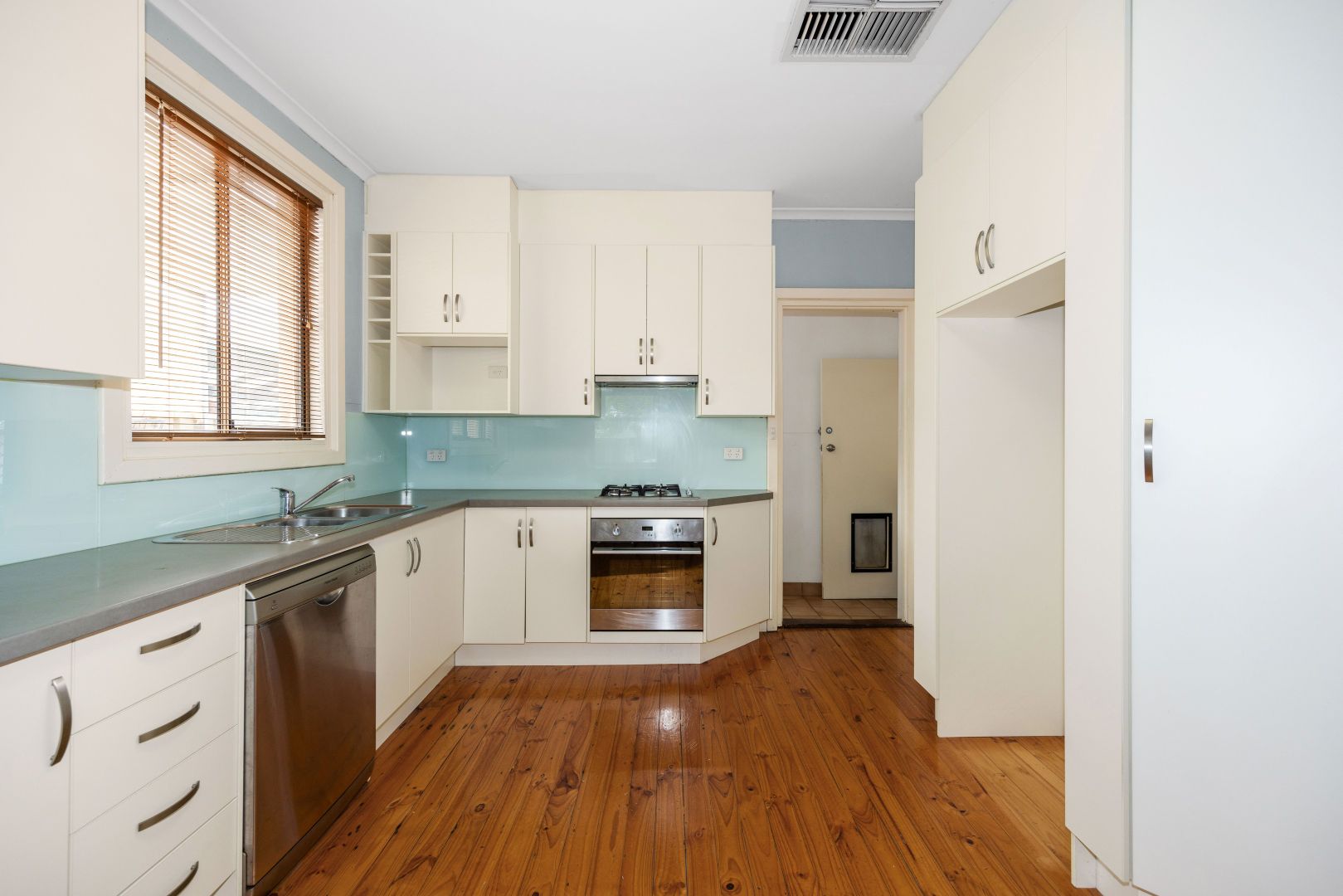 4 Perry Avenue, Daw Park SA 5041 - House For Rent | Domain