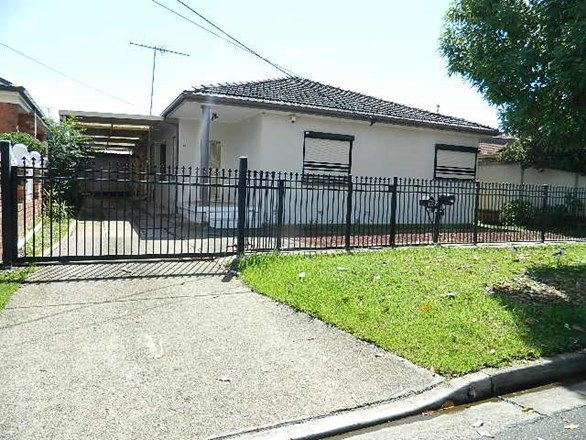 13 Veron Street, Fairfield East NSW 2165, Image 0