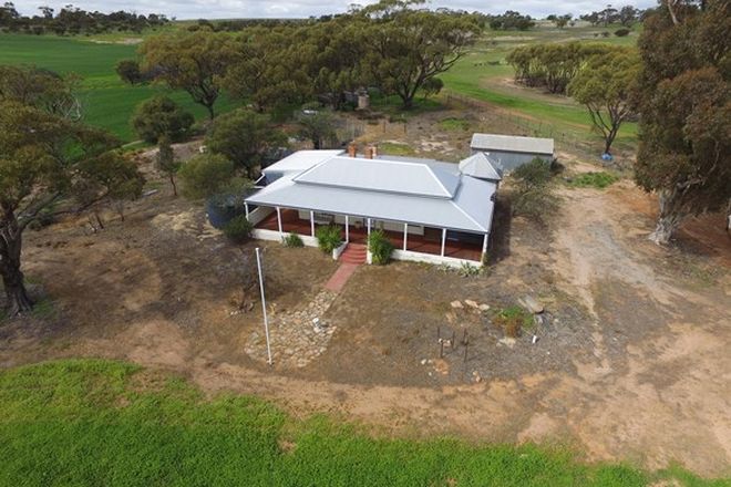 Picture of 70 Roberts Road, GOOMALLING WA 6460