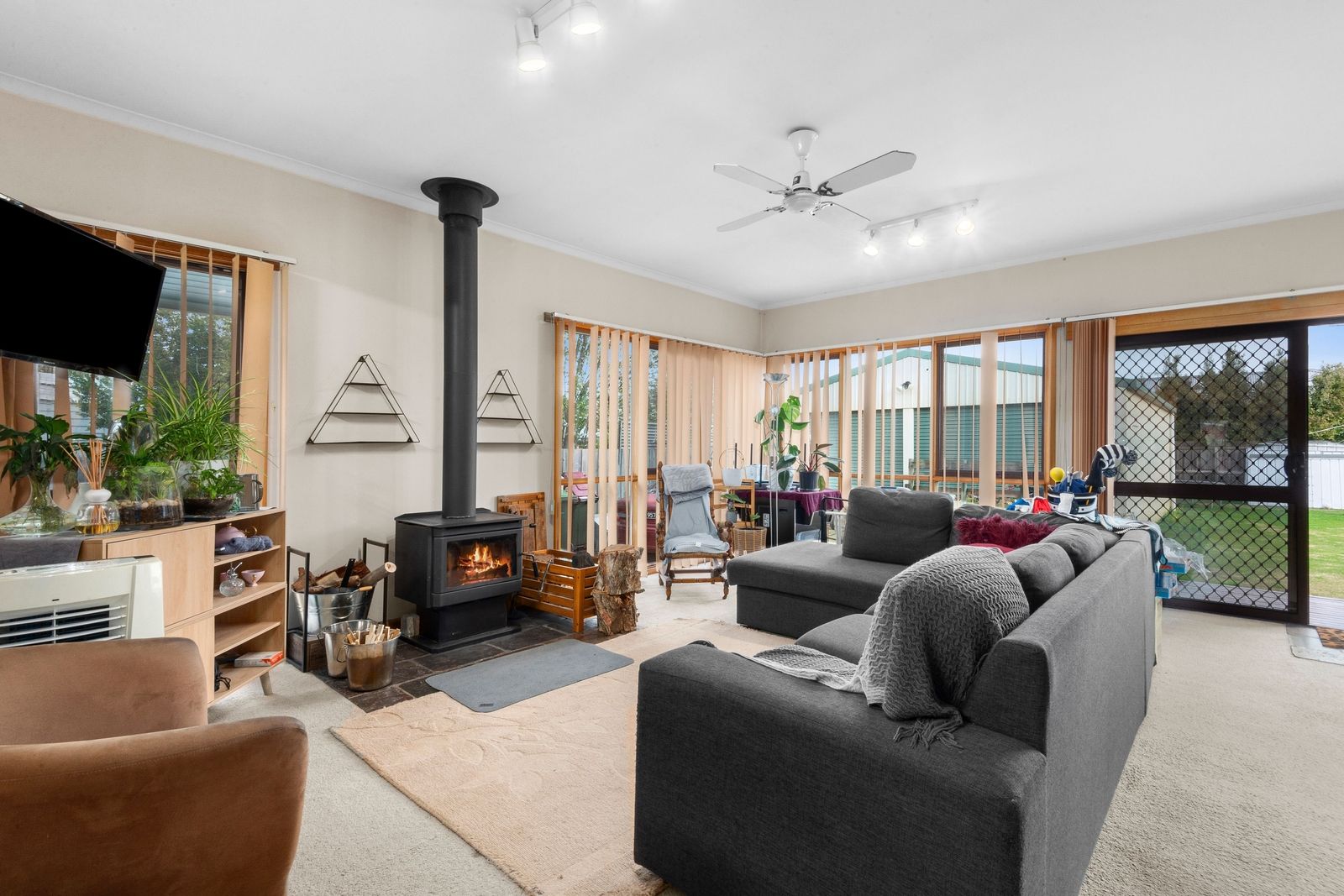 25 Ashbourne Street, Herne Hill VIC 3218, Image 2