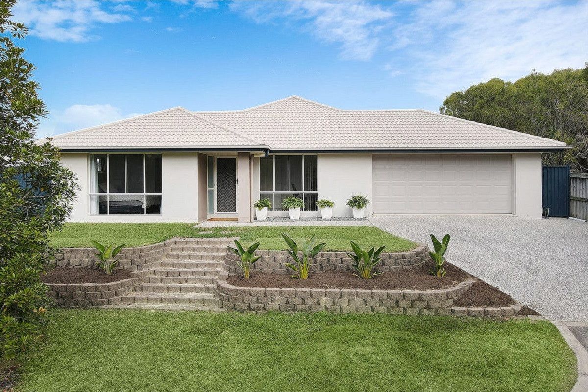 4 bedrooms House in 19 Clarence Place SIPPY DOWNS QLD, 4556
