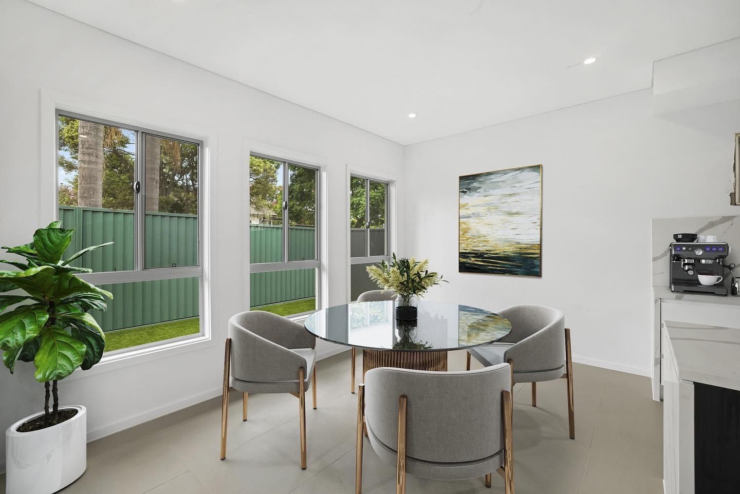 10 Hoxton Place, Spring Farm NSW 2570, Image 2