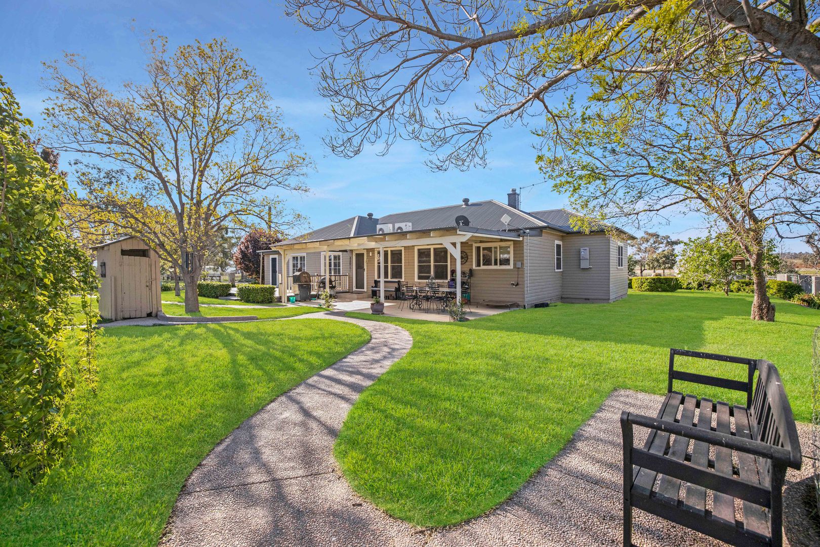 Tamworth Nsw 2340 House For Sale Domain