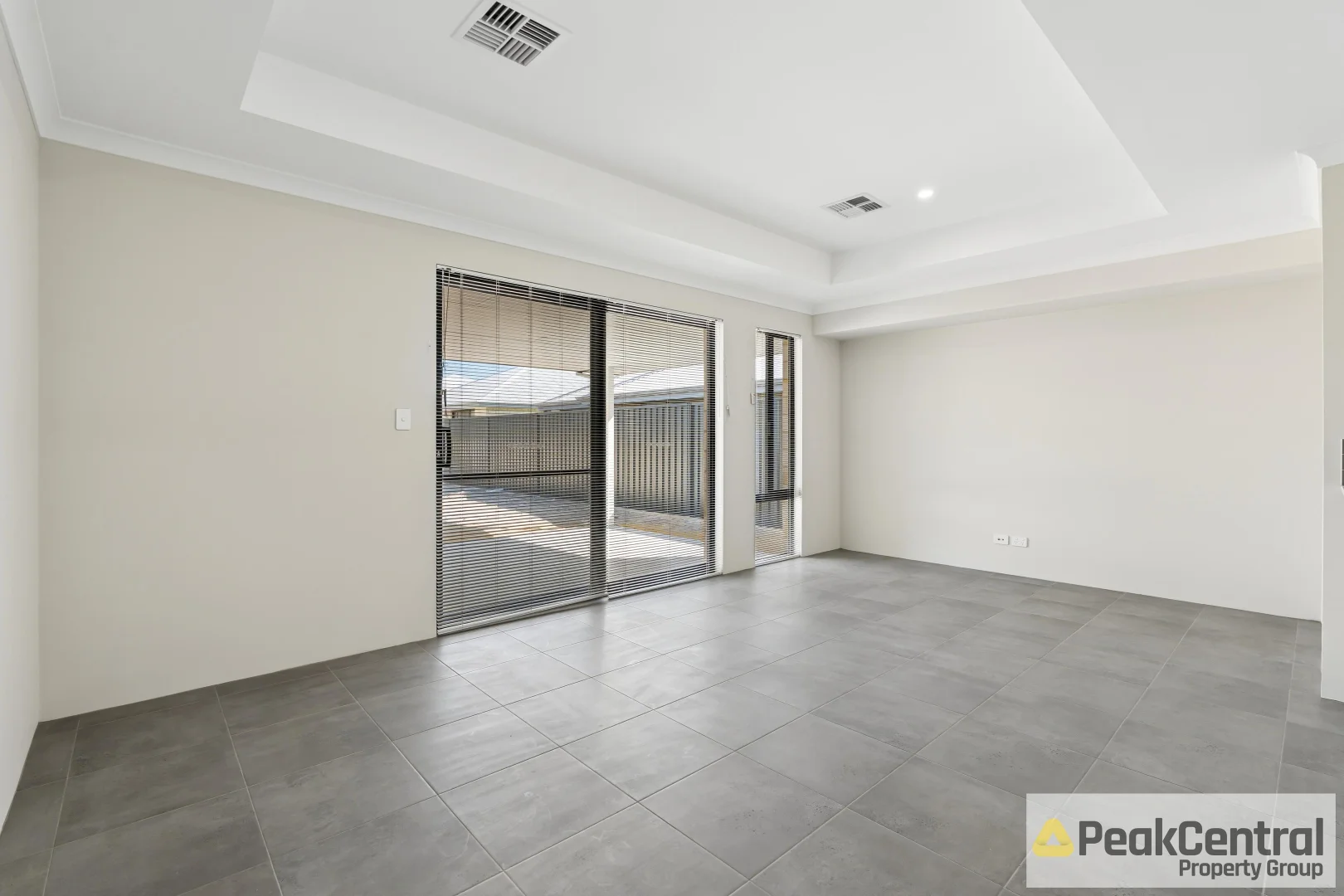 Additional image 8 of 4 Magpie Place, Eglinton WA 6034