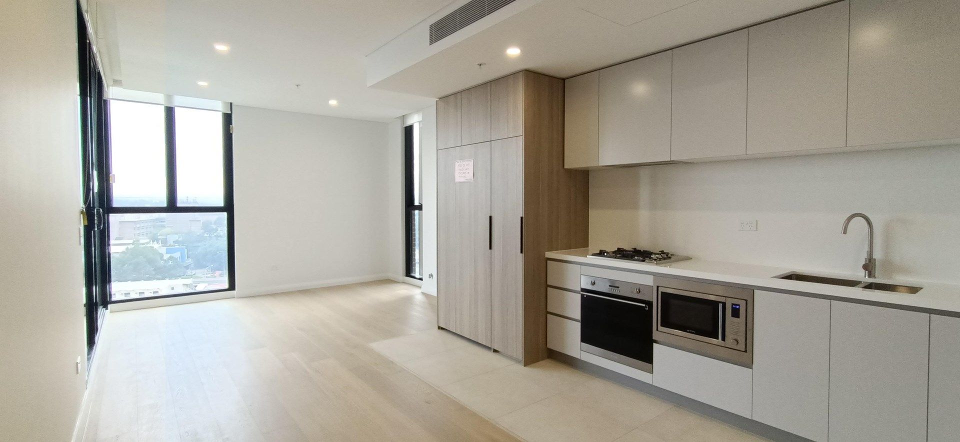 1 bedrooms Apartment / Unit / Flat in 204/7 Maple Tree Road WESTMEAD NSW, 2145