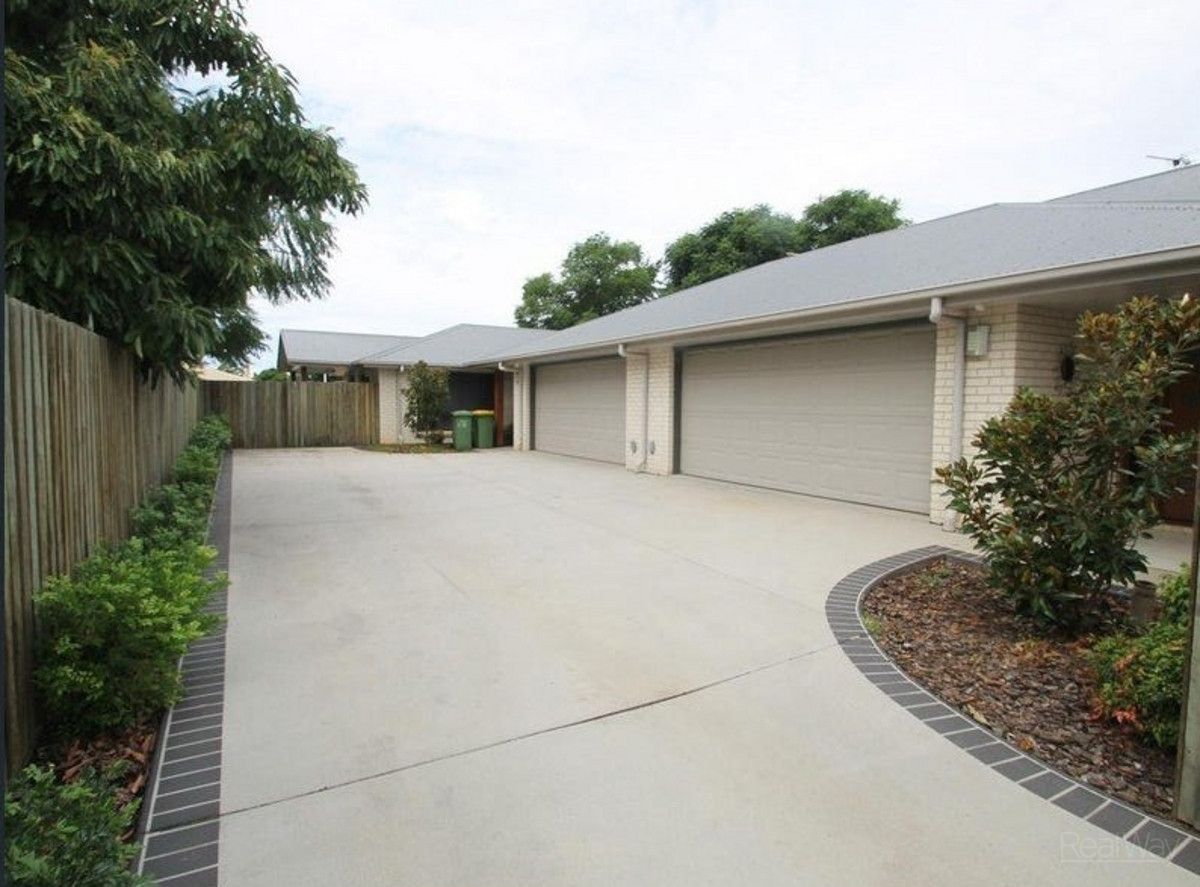 4 bedrooms Duplex in 2/20 Merrit Street HARRISTOWN QLD, 4350