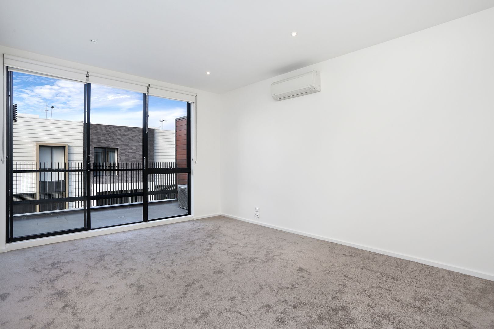 3/5 Barries Place, Clifton Hill VIC 3068, Image 2