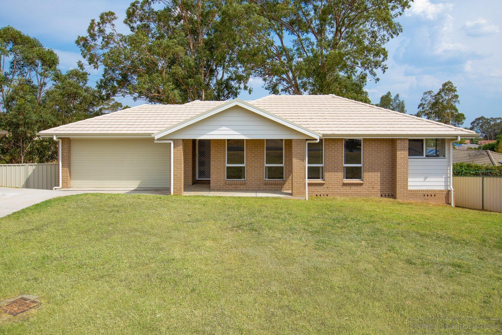 3 Crown Close, Rutherford NSW 2320, Image 0