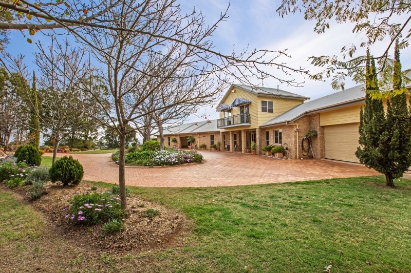 576 Drayton Connection Road, Vale View QLD 4352, Image 2