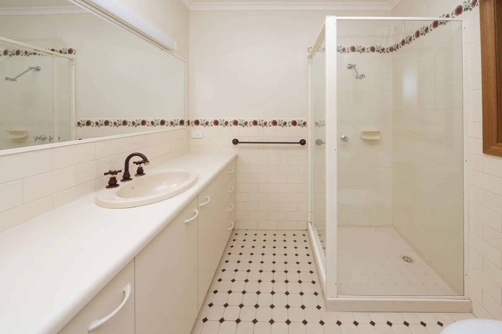 Additional image 14 of 72 Poole Boulevard, Swan Hill VIC 3585