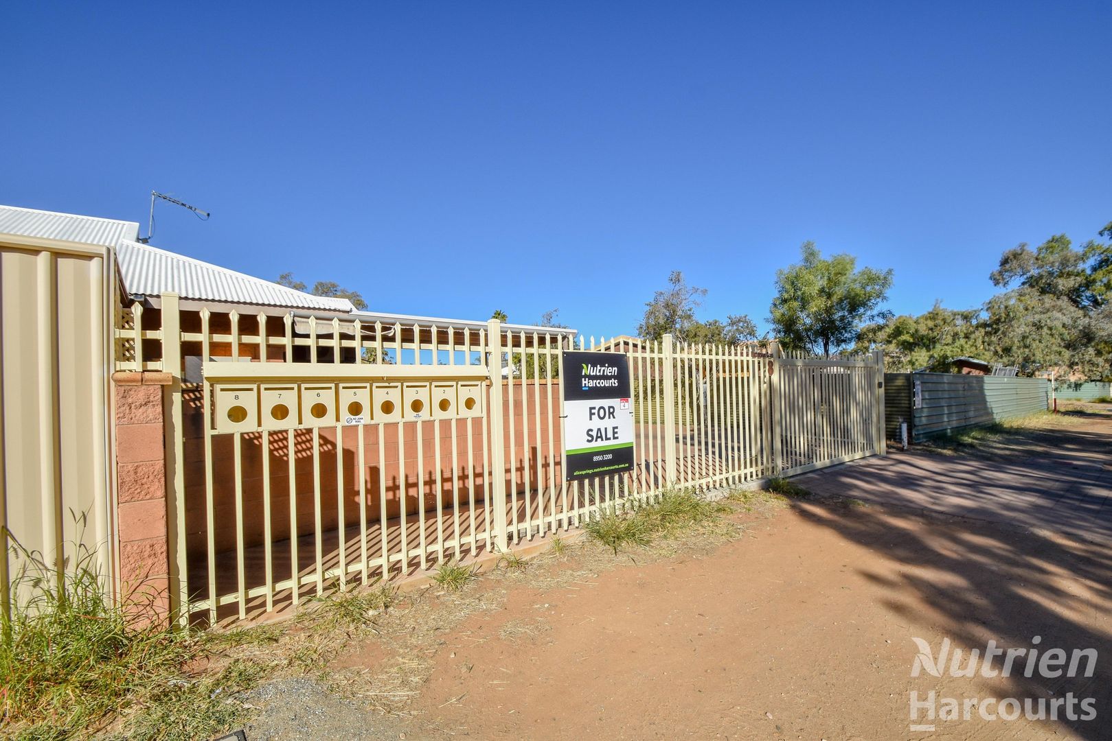 4/8 Patterson Crescent, Larapinta NT 0875, Image 2