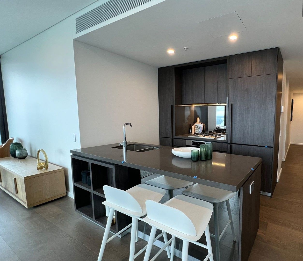 2 bedrooms Apartment / Unit / Flat in 1607/500 Pacific Highway ST LEONARDS NSW, 2065