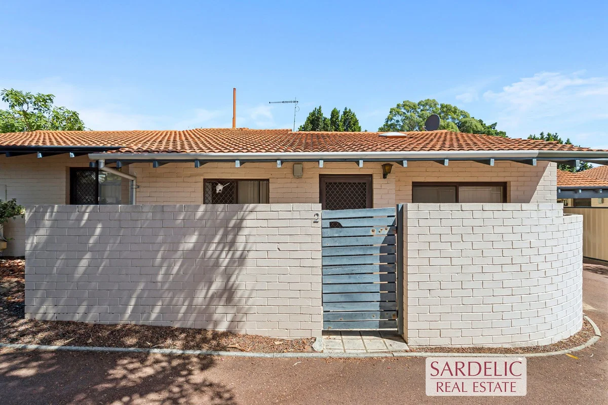 2/211 Labouchere Road, Como WA 6152