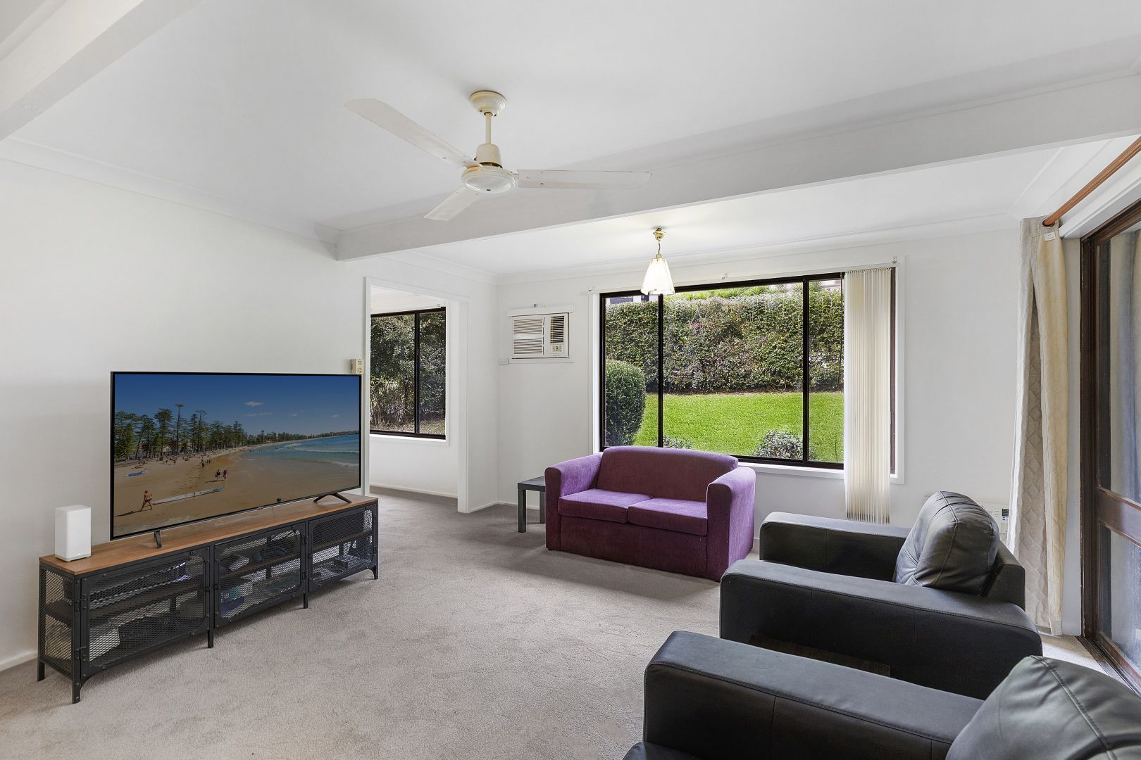 17 Nari Avenue, Point Clare NSW 2250, Image 2